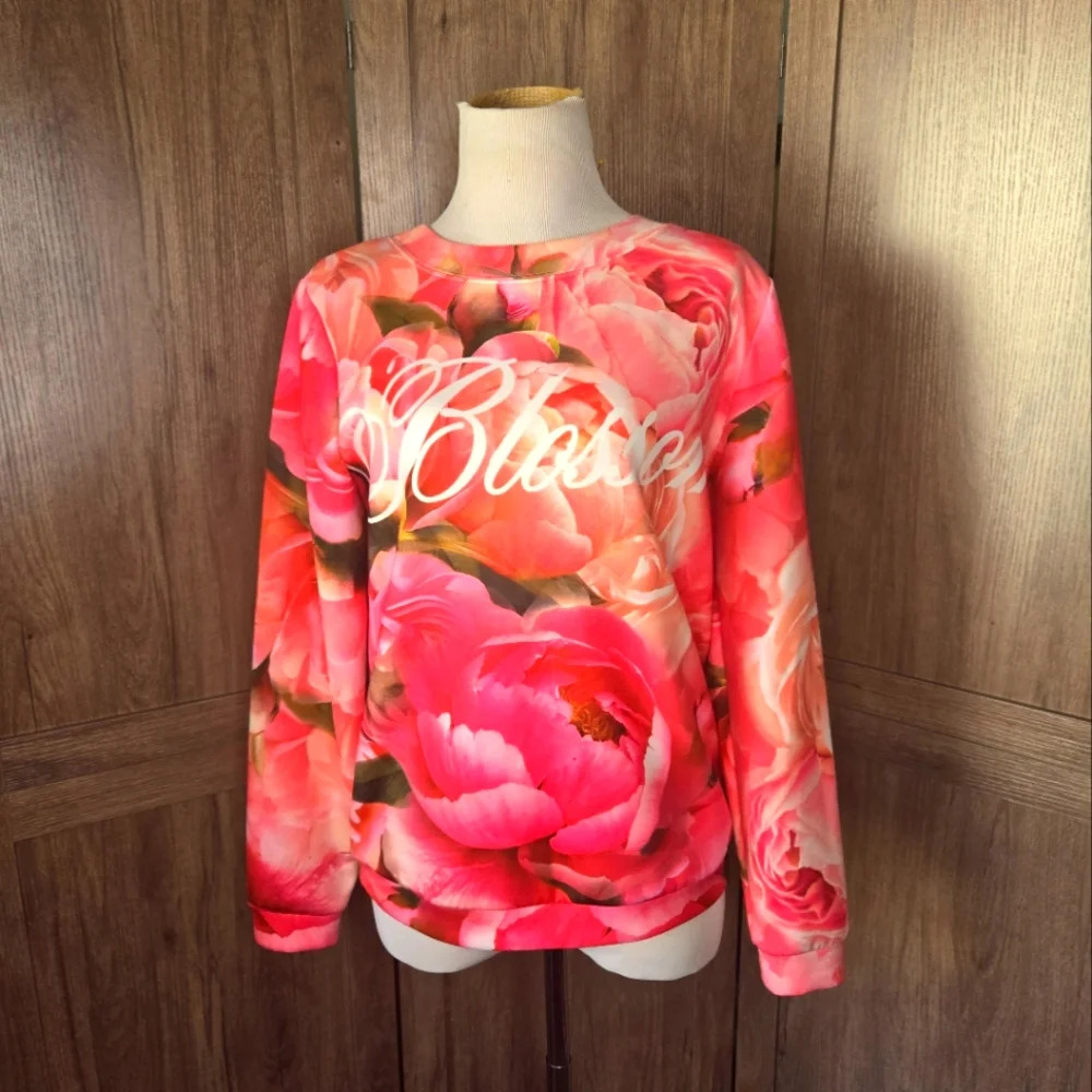 Flower blossom women pink red pullover